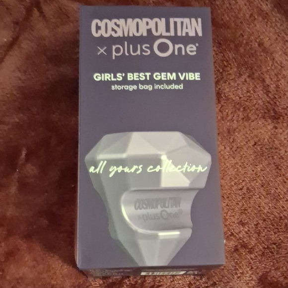 Cosmopolitan Accessories - Cosmopolitan x plusOne Gem Vibe in Gray